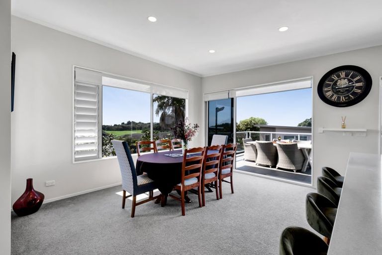 Photo of property in 18 Parkvue Drive, Bell Block, New Plymouth, 4312