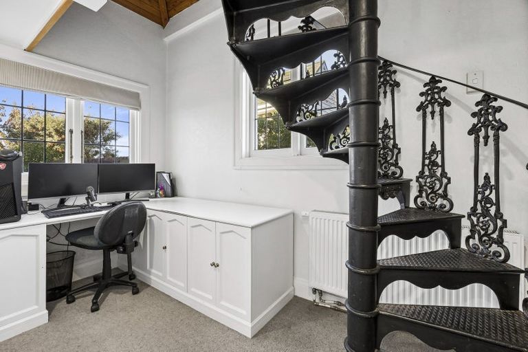 Photo of property in 27 Sandringham Street, Saint Clair, Dunedin, 9012
