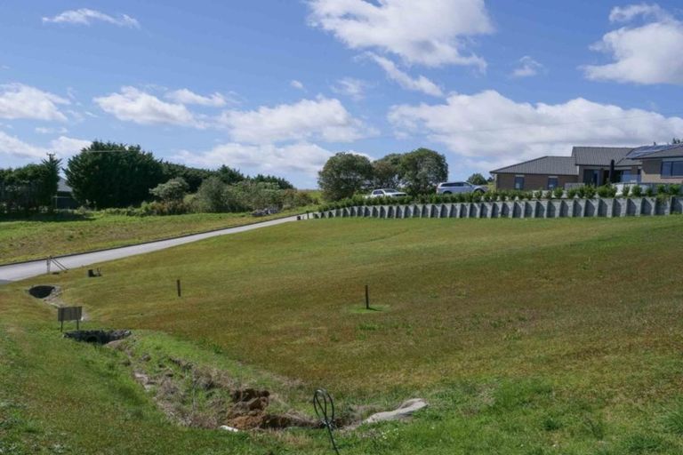 Photo of property in 15 Midgard Road, Coopers Beach, 0420