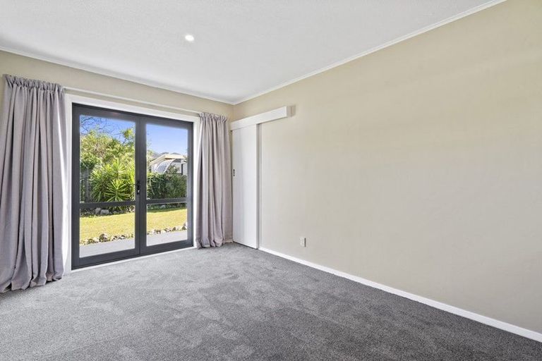 Photo of property in 63 Kashmir Avenue, Clouston Park, Upper Hutt, 5018