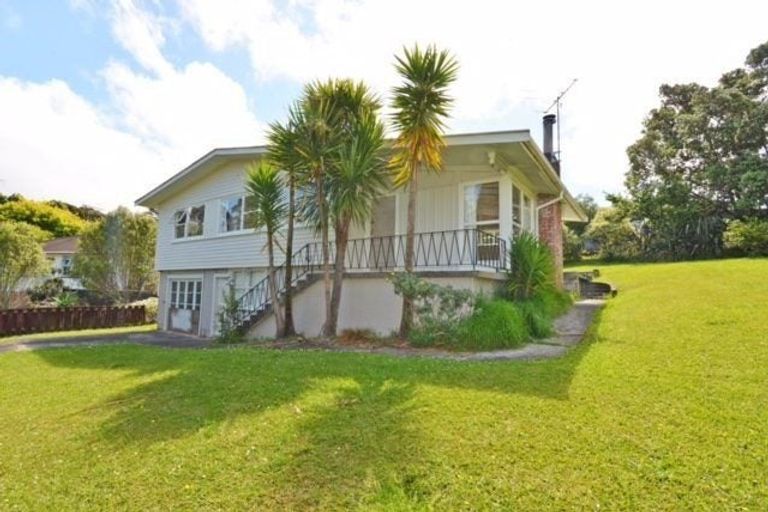 Photo of property in 9 Mariana Place, Glen Eden, Auckland, 0602