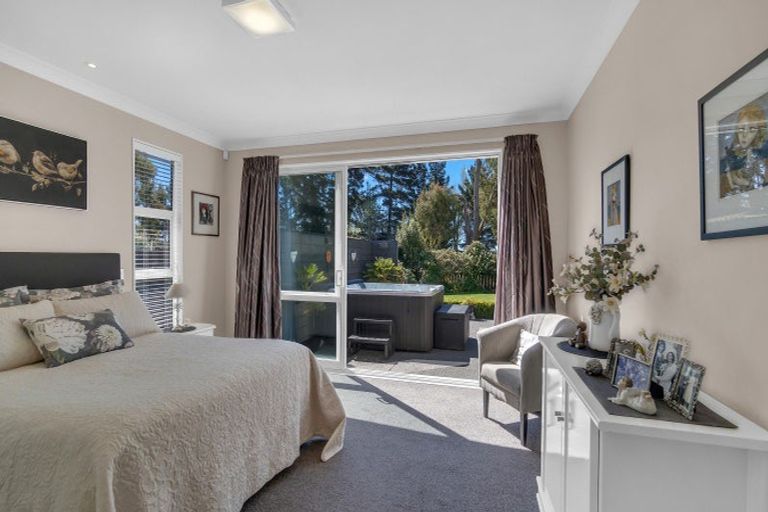 Photo of property in 29 Hemingway Place, Spencerville, Christchurch, 8083