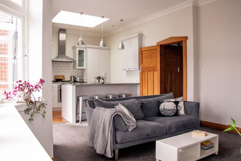 Photo of property in 13 Trevor Terrace, Newtown, Wellington, 6021