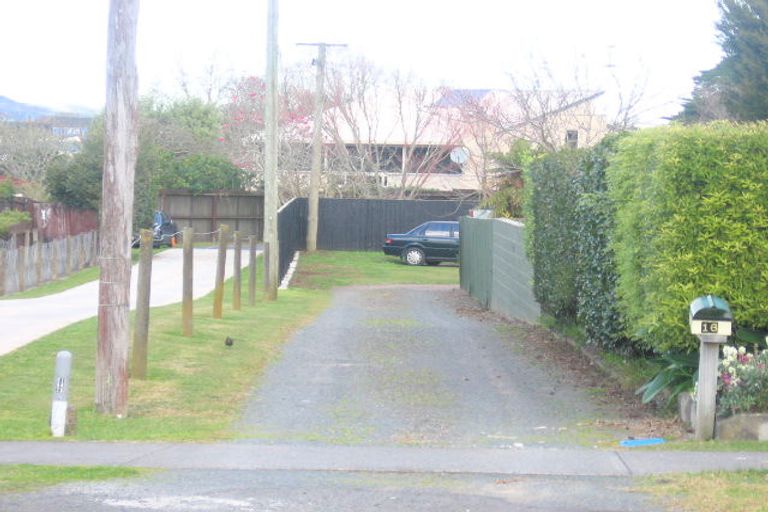 Photo of property in 16 Youngs Road, Papakura, 2110