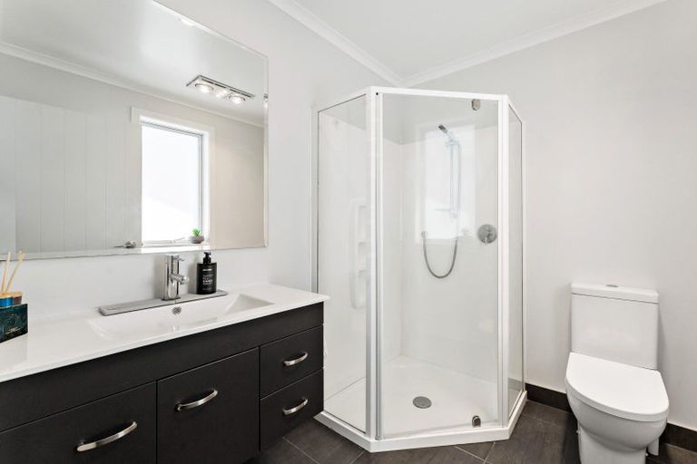 Photo of property in 30 Raymond Grace Avenue, Huapai, Kumeu, 0810