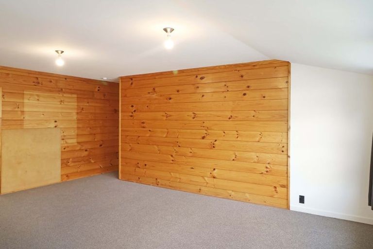 Photo of property in Te Awhina Apartments, 28/22 Sussex Street, Mount Cook, Wellington, 6021