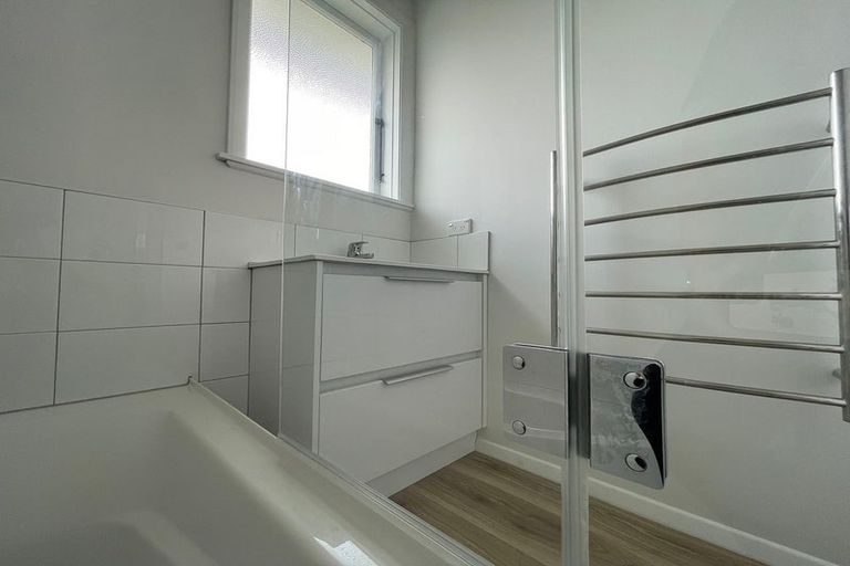 Photo of property in 30 Ashford Avenue, Hokowhitu, Palmerston North, 4410