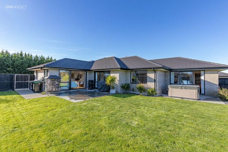 Photo of property in 83 Gladstone Road, Woodend, 7610