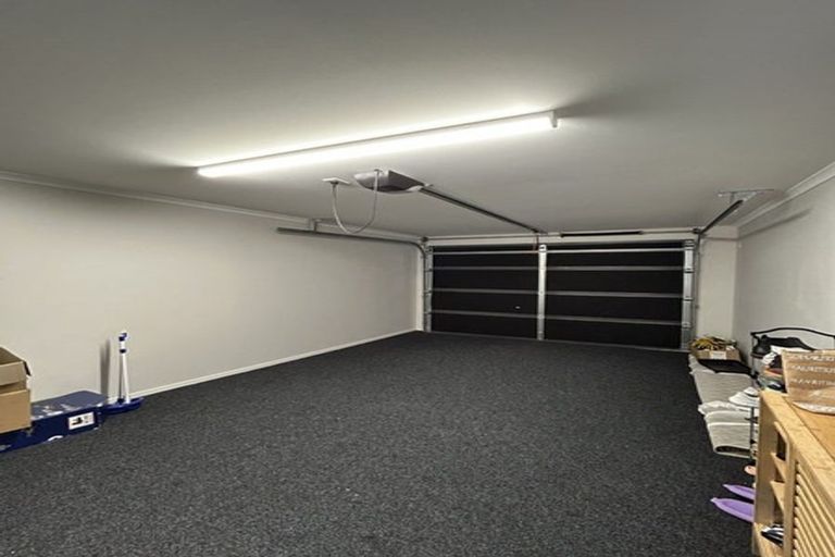 Photo of property in 12 Bluff Road, Kenepuru, Porirua, 5022