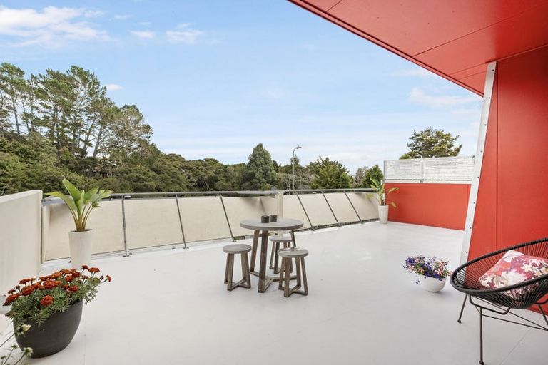 Photo of property in 4d/20 Ian Marwick Place, Birkenhead, Auckland, 0626