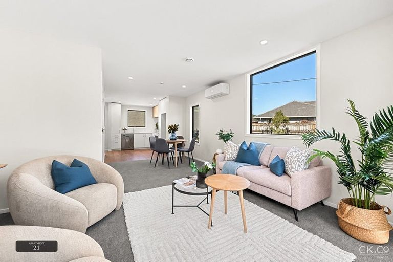 Photo of property in 130 Cambridge Terrace, Fairfield, Lower Hutt, 5011