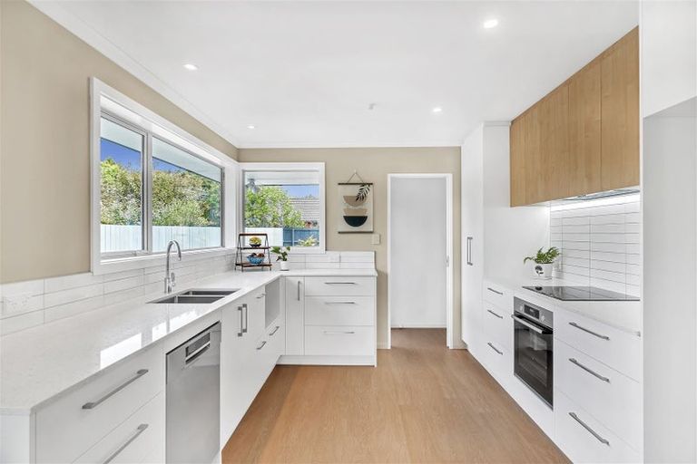 Photo of property in 15 Tyndale Place, Ilam, Christchurch, 8041