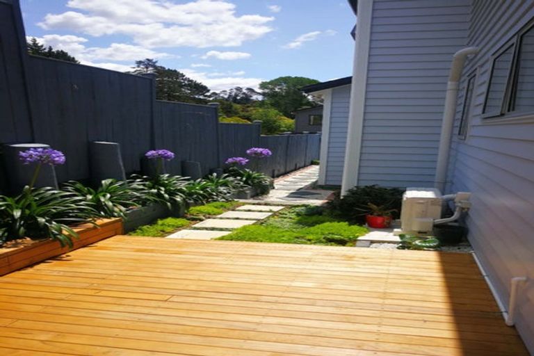 Photo of property in 11 Agnew Place, Albany, Auckland, 0632