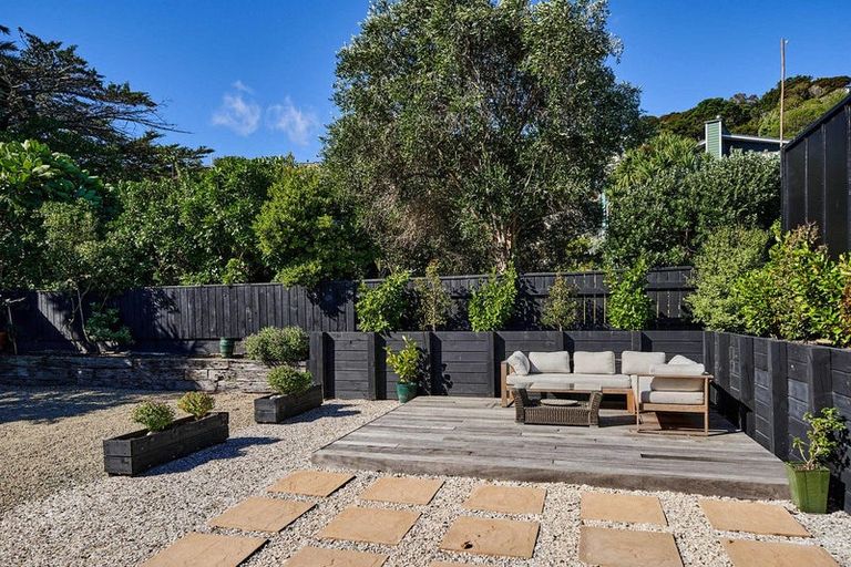 Photo of property in 43 Moana Road, Plimmerton, Porirua, 5026