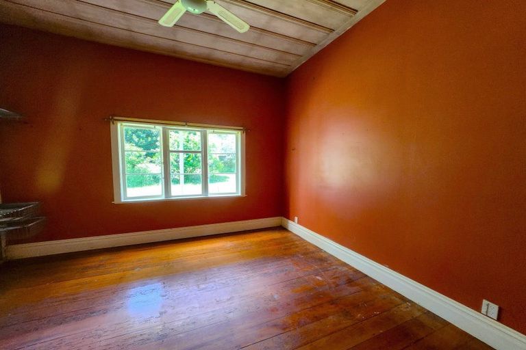 Property details for 137 Opouteke Road, Kaihu, Dargaville, 0379