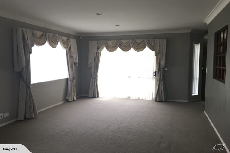 Photo of property in 38 Baverstock Road, Flat Bush, Auckland, 2016