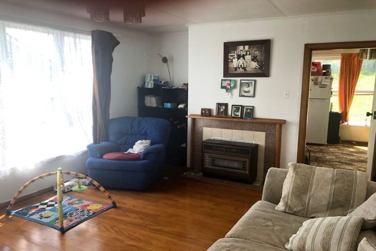 Photo of property in 92 Cook Street, Marfell, New Plymouth, 4310