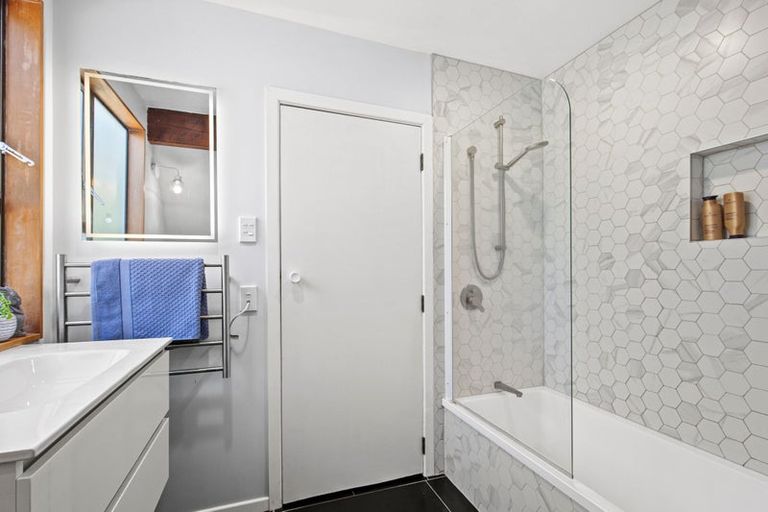 Photo of property in 6a Hurst Place, Parklands, Christchurch, 8083