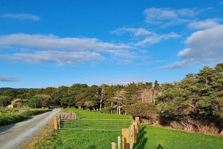 Photo of property in 33 Tesoro Way, Parahaki, Whangarei, 0112