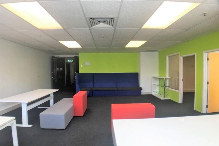 Photo of property in 300 Queen Sh25 Street, Thames, 3500