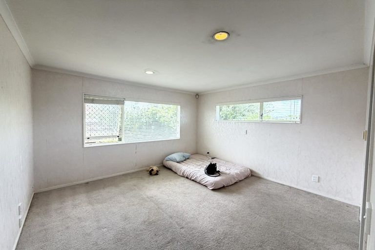 Photo of property in 180a Botany Road, Botany Downs, Auckland, 2010