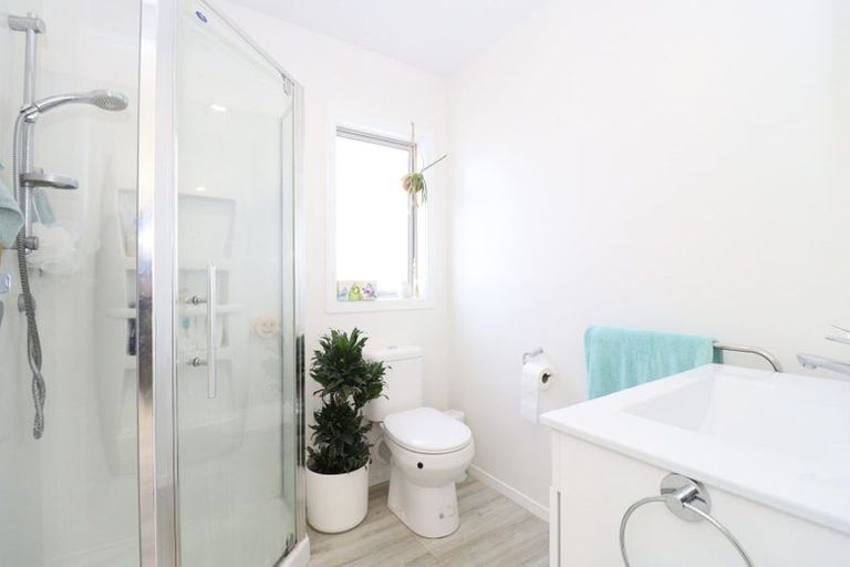 Photo of property in 39 Reelick Avenue, Pakuranga Heights, Auckland, 2010