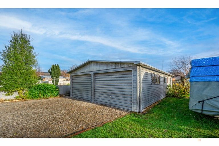 Photo of property in 26 Rhodes Street, Waimate, 7924