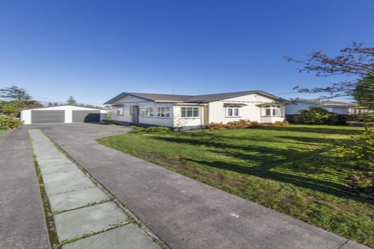 Photo of property in 23 Hunia Street, Marton, 4710