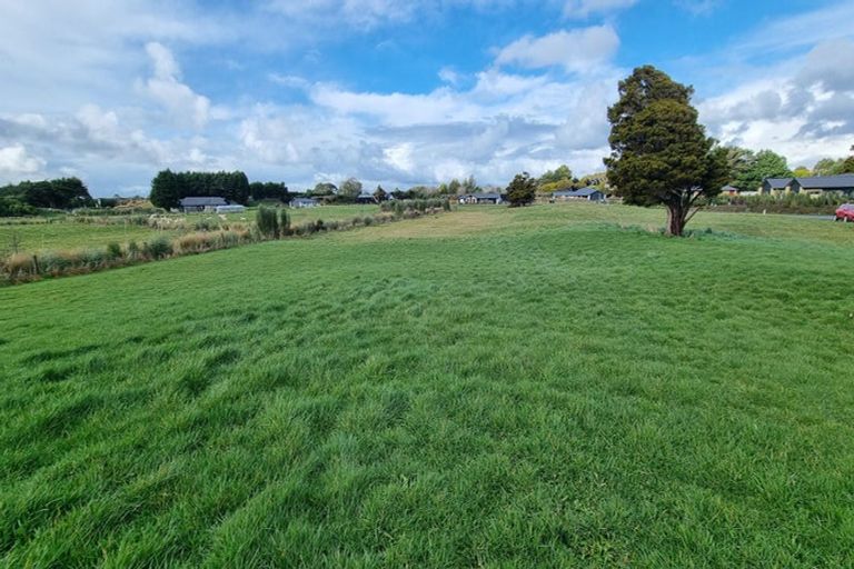 Photo of property in 14 Ochail Way, Otatara, 9879