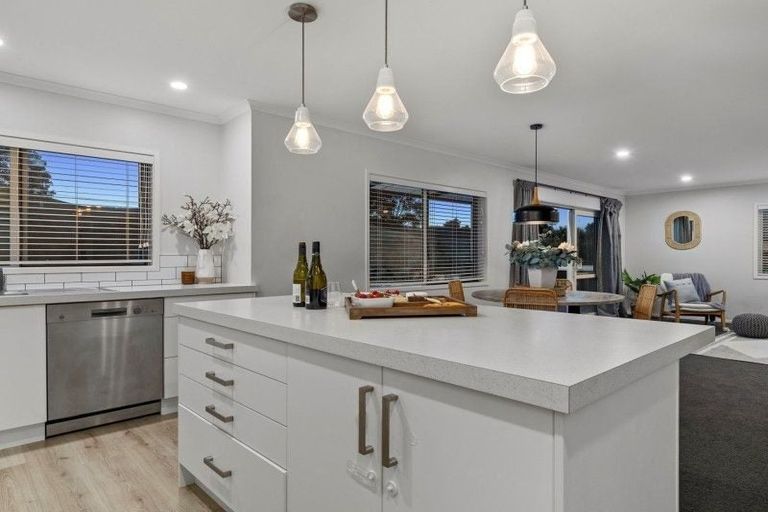 Photo of property in 48 Falcon Drive, Welcome Bay, Tauranga, 3112