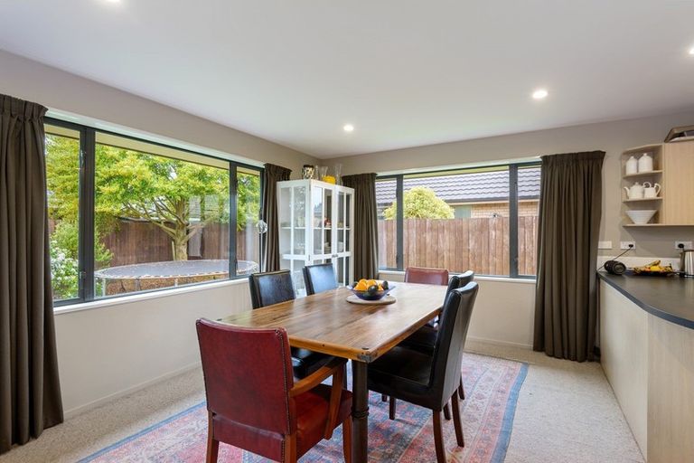 Photo of property in 19 Pohutukawa Crescent, Parklands, Christchurch, 8083
