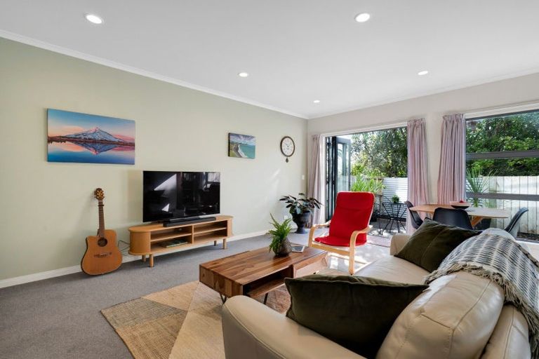 Photo of property in 10/38 Maratahu Street, Westown, New Plymouth, 4310