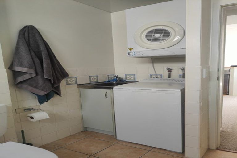 Photo of property in 74 Nairn Street, Mount Cook, Wellington, 6011