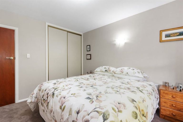 Photo of property in 8a Woodstock Place, Russley, Christchurch, 8042