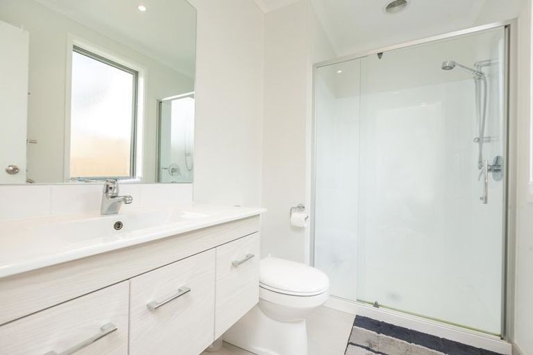 Photo of property in 97 Popokatea Drive, Takanini, 2112