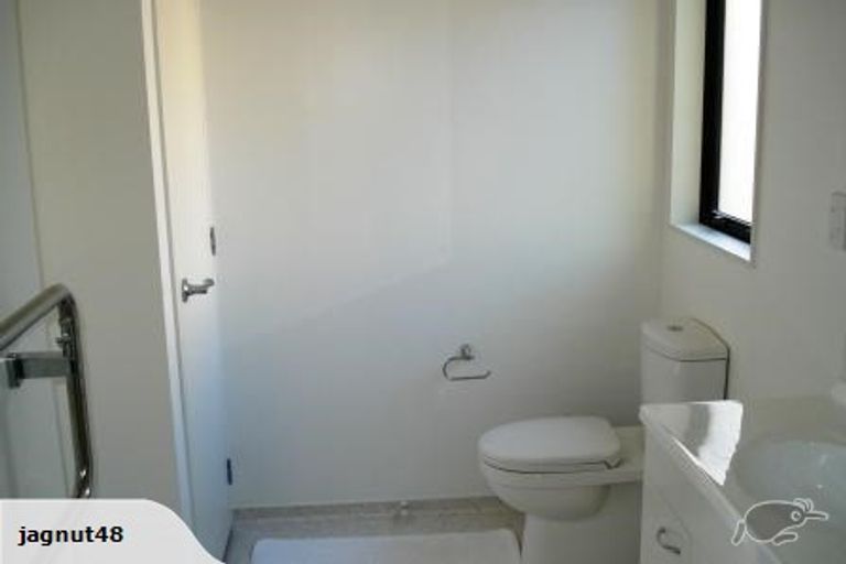 Photo of property in 3 Nadine Place, Mangere Bridge, Auckland, 2022