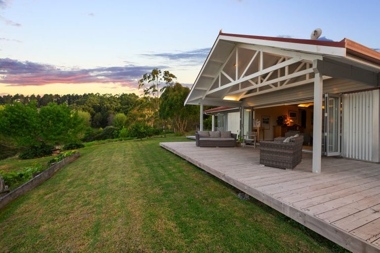 Photo of property in 35 Lloyd Drive, Wainui, Silverdale, 0994