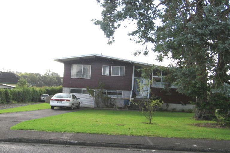 Photo of property in 34a Renata Crescent, Te Atatu Peninsula, Auckland, 0610