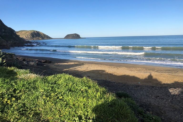 Photo of property in 9 Beach Road, Haumoana, 4102