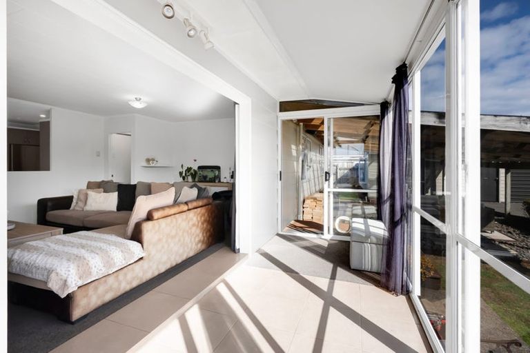 Photo of property in 27 Culzean Grove, Bell Block, New Plymouth, 4312