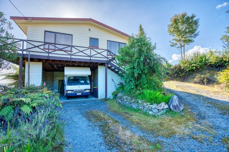 Photo of property in 2166 Arnold Valley Road, Moana, 7872