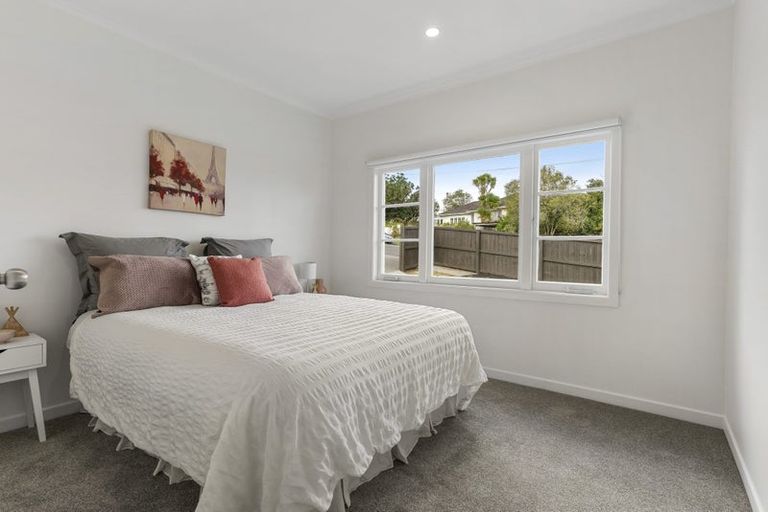 Photo of property in 6 James Laurie Street, Henderson, Auckland, 0612