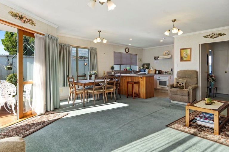 Photo of property in 1392c Cameron Road, Greerton, Tauranga, 3112