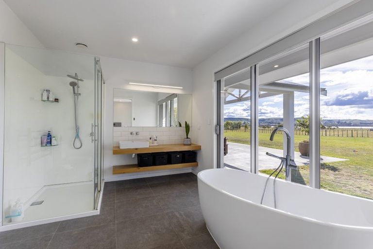 Photo of property in 470 Porangahau Road, Waipukurau, 4282