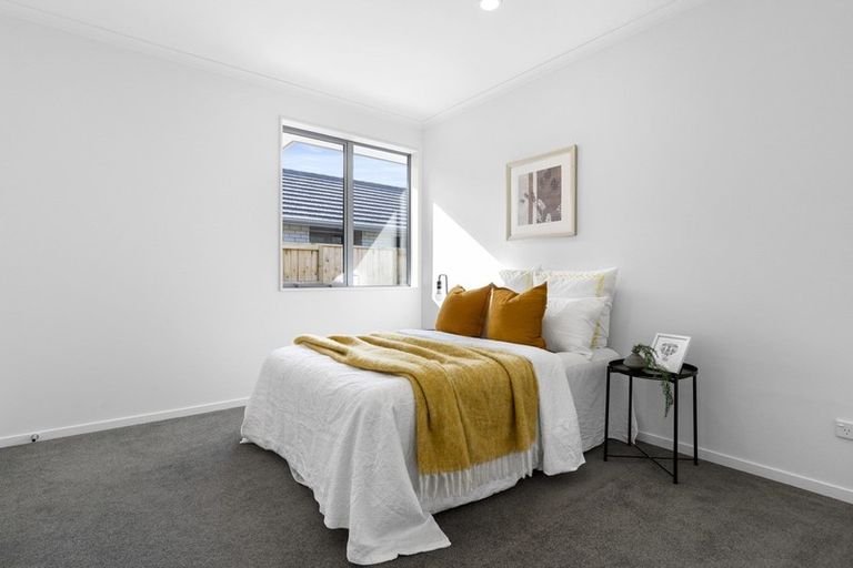 Photo of property in 2 Sydney Place, Flagstaff, Hamilton, 3210