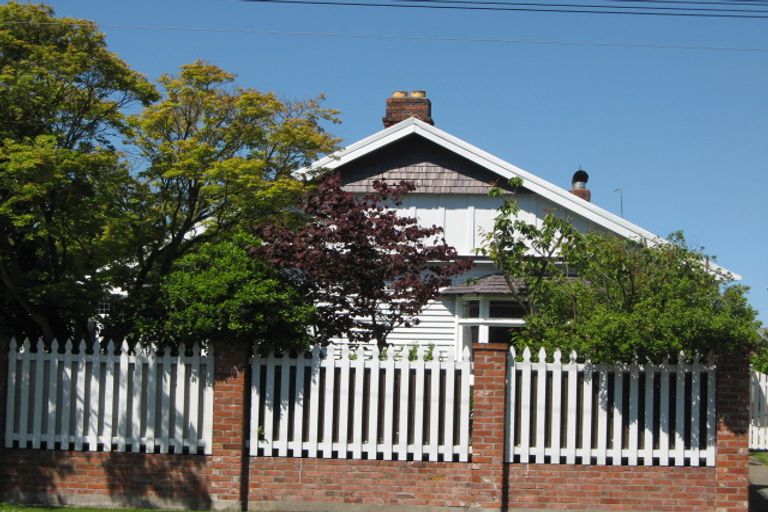 Photo of property in 62 Stapletons Road, Richmond, Christchurch, 8013