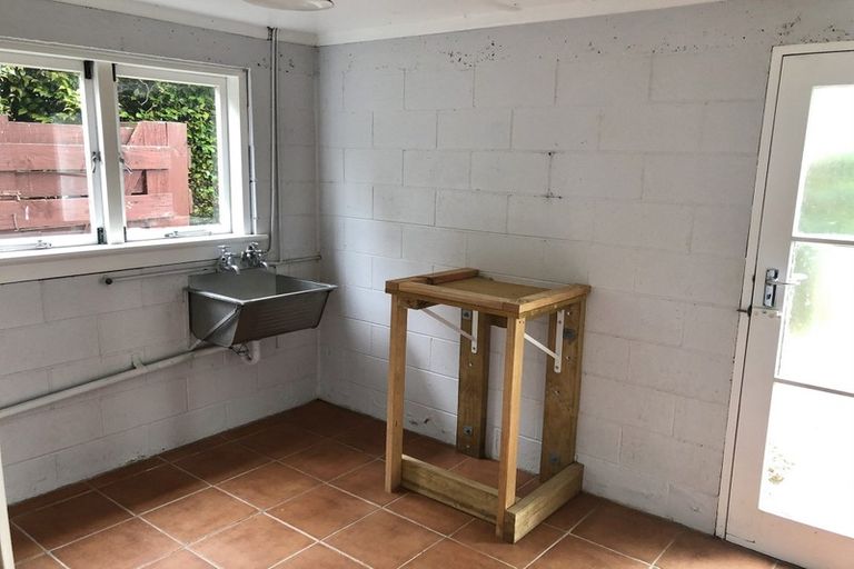 Photo of property in 474 East Coast Road, Windsor Park, Auckland, 0630