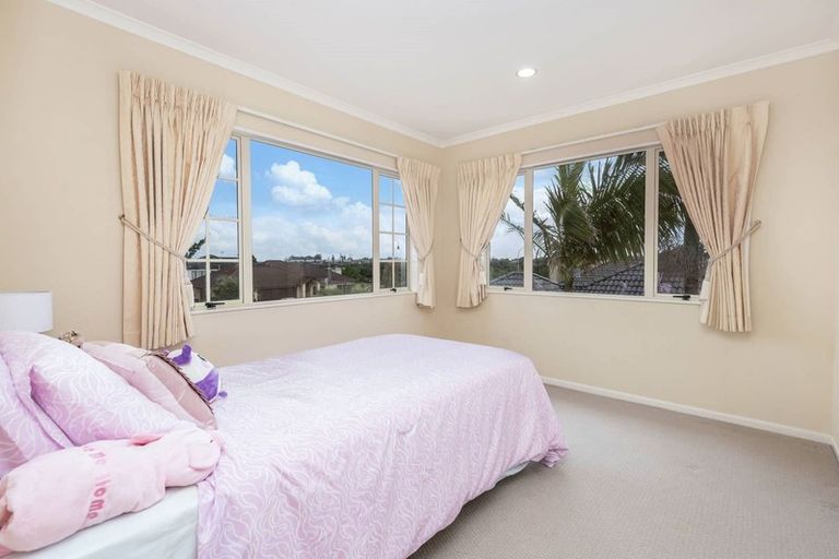 Photo of property in 100 Middlefield Drive, Flat Bush, Auckland, 2016