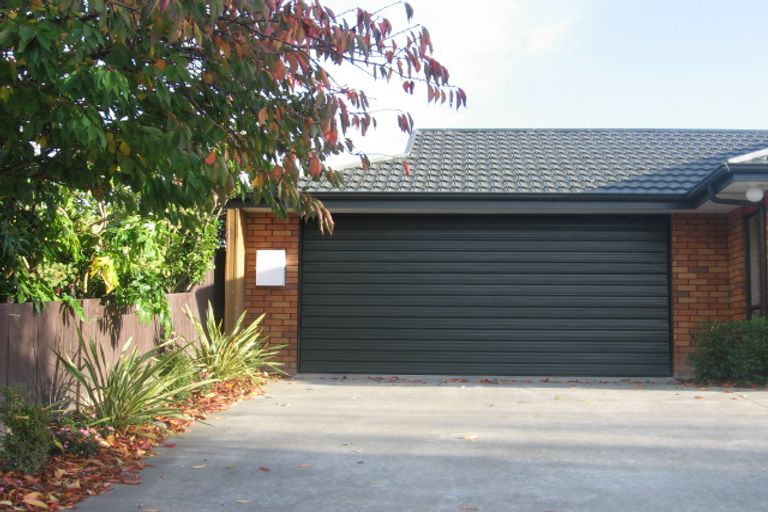 Photo of property in 76 Amberley Avenue, Highbury, Palmerston North, 4412