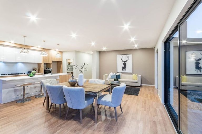 Photo of property in 11 Kearns Drive, Hobsonville, Auckland, 0616